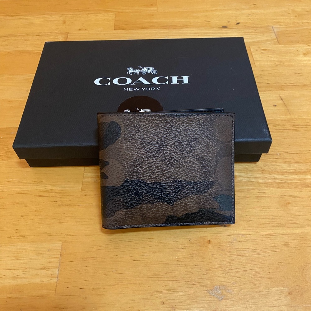 Coach Camouflage Brown Men's Card Holder